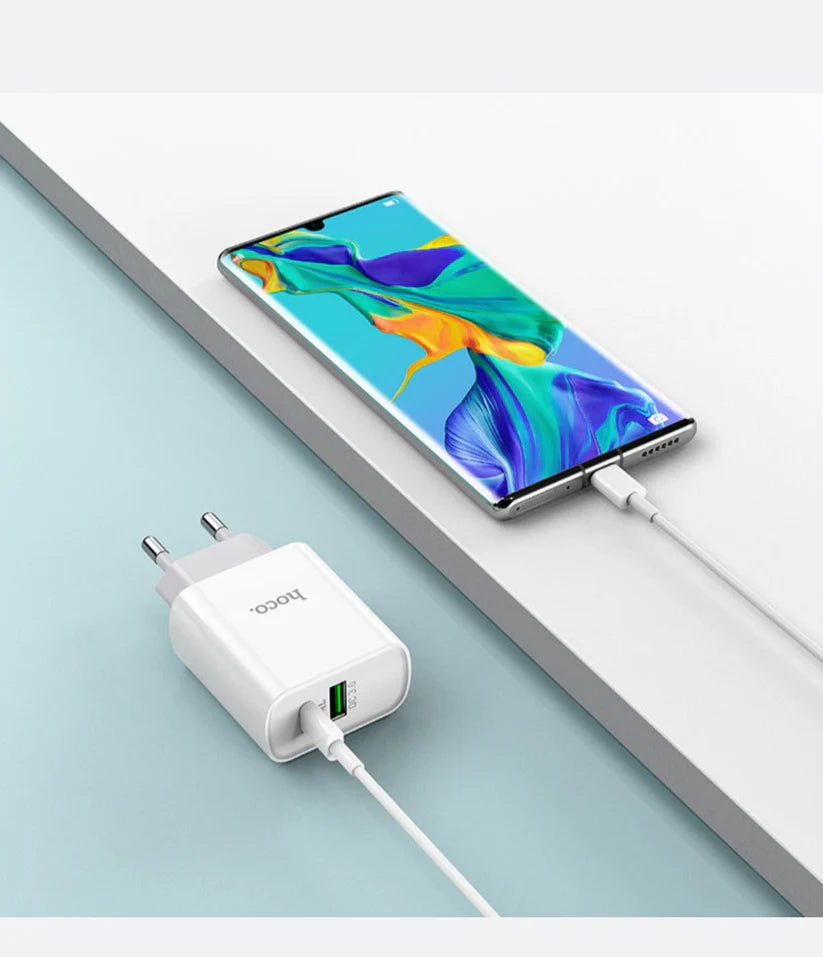 Hoco C80A Type-C to Lightning PD + QC3.0 Charger